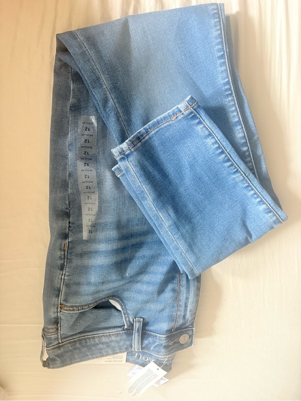 American Eagle Outfitters Light Blue Skinny Jeans - Faded Wash